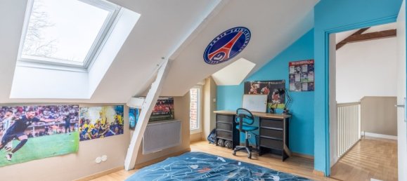 Casa de 5 dormitorios en Tresboeuf, France No. 190671 15