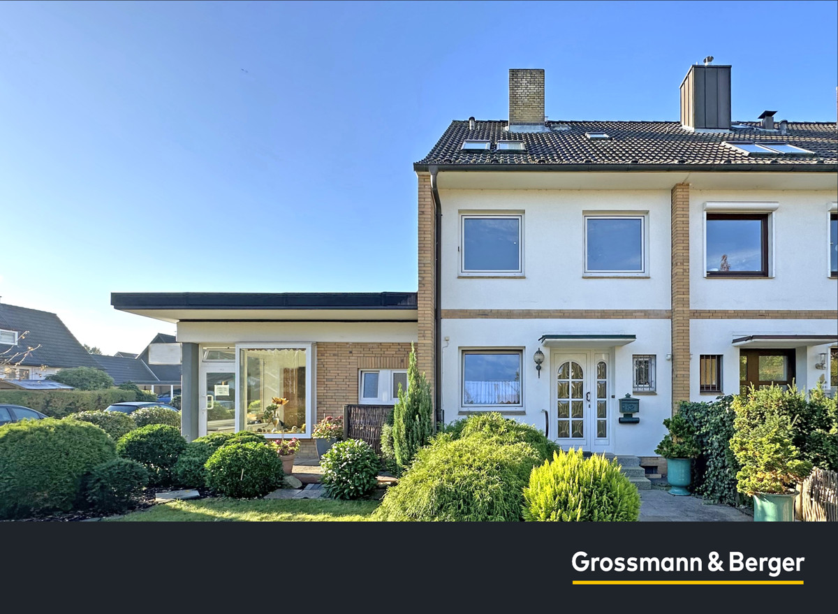 3 bedrooms Building in Pinneberg, Germany No. 27806