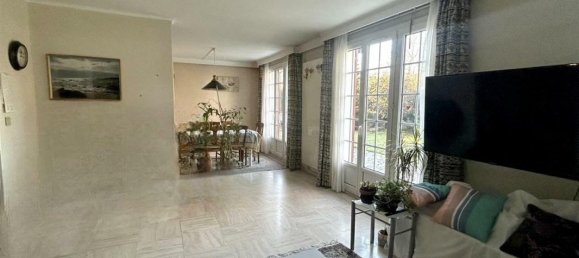 4 bedrooms House in Pontault-Combault, France No. 144339 2