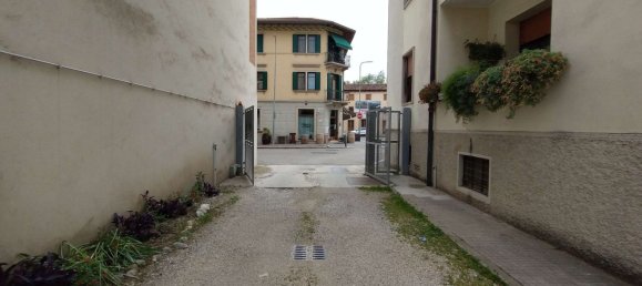 Квартира с 6 комнатами в Удине, Италия № 259096 16