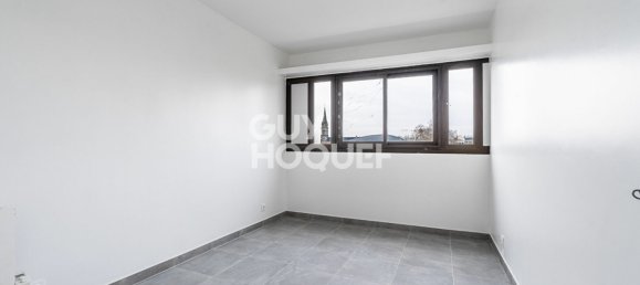 Apartamento de 2 dormitorios en Argenteuil, France No. 130126 7