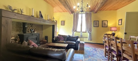 6 bedrooms House in Occitanie, France No. 299411 8