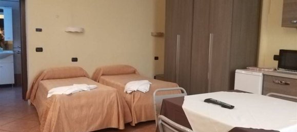 Studio in Piacenza, Italy No. 108217 4