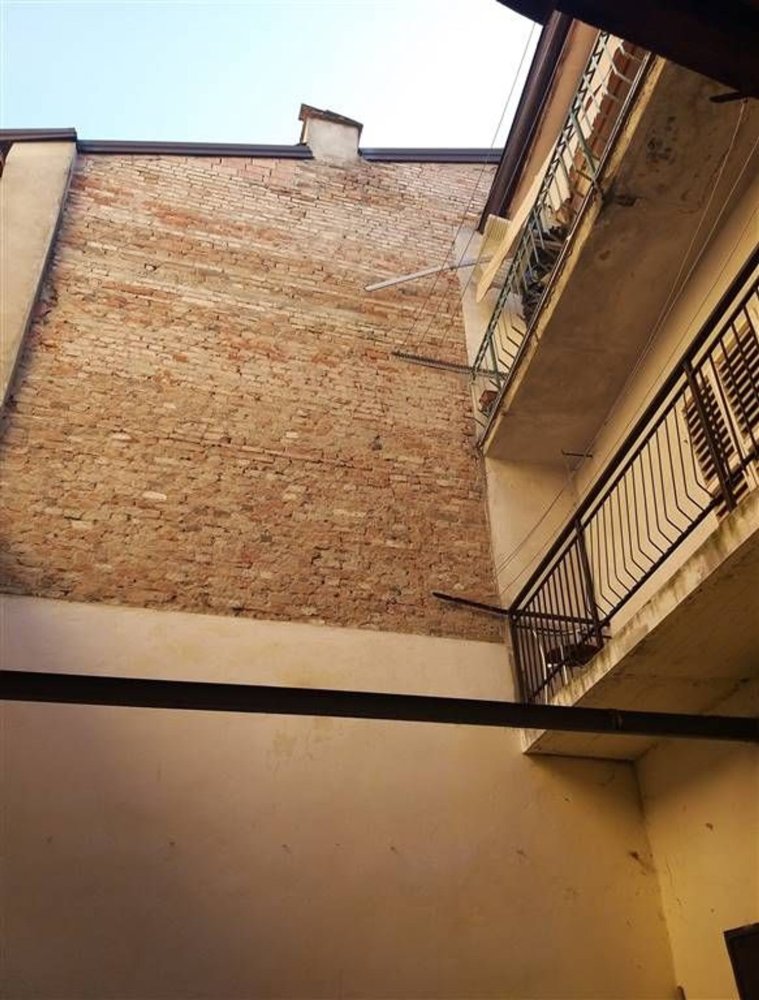 Studio in Piacenza, Italy No. 108217