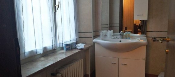 Studio in Piacenza, Italy No. 108217 5