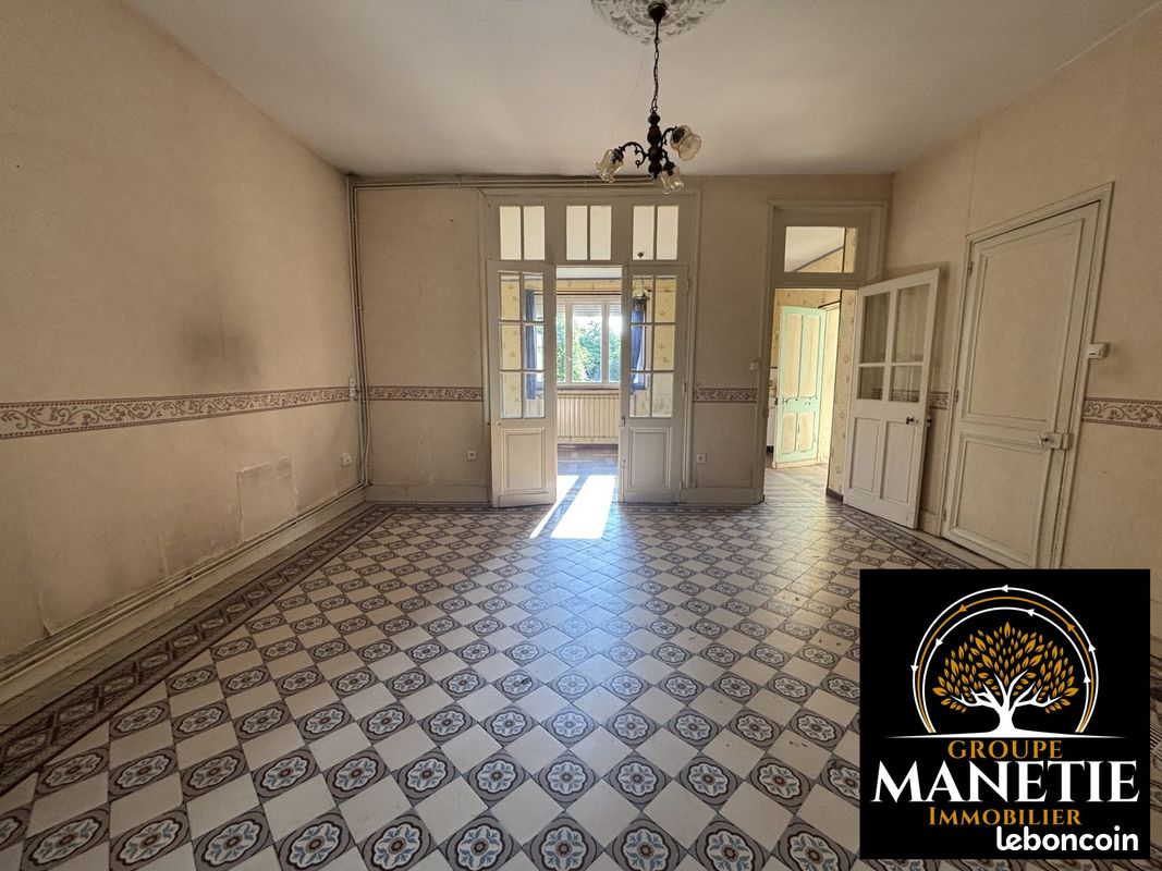 3 bedrooms House in Achicourt, France No. 212161