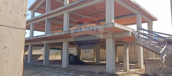 Земельный участок с 12 спальнями в Кьярамонте Гульфи, Италия № 351558 3