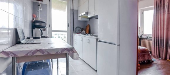 2 bedrooms Apartment in Milan, Italy No. 241620 2