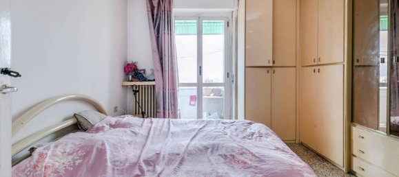 2 bedrooms Apartment in Milan, Italy No. 241620 4