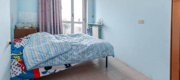 2 bedrooms Apartment in Milan, Italy No. 241620 11