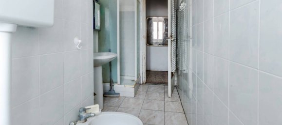 2 bedrooms Apartment in Milan, Italy No. 241620 16