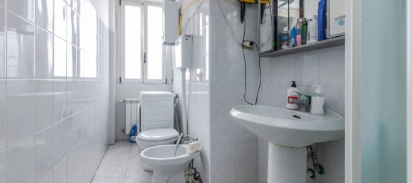 2 bedrooms Apartment in Milan, Italy No. 241620 15