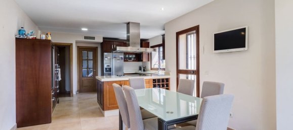 4 bedrooms Villa in Marbella, Spain No. 183460 22