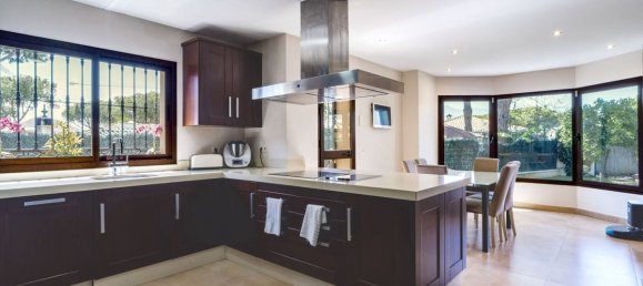 4 bedrooms Villa in Marbella, Spain No. 183460 42