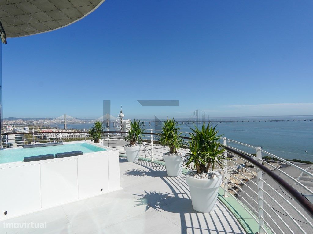 3 bedrooms Penthouse in Lisbon, Portugal No. 316401