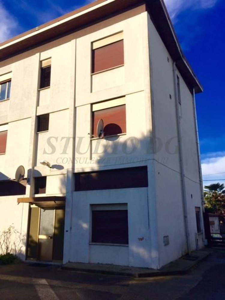 2 غرف نوم شقة في Seveso, Italy رقم 361214