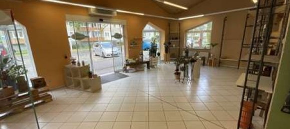 110m² Building in Neubrandenburg, Germany No. 15377 5