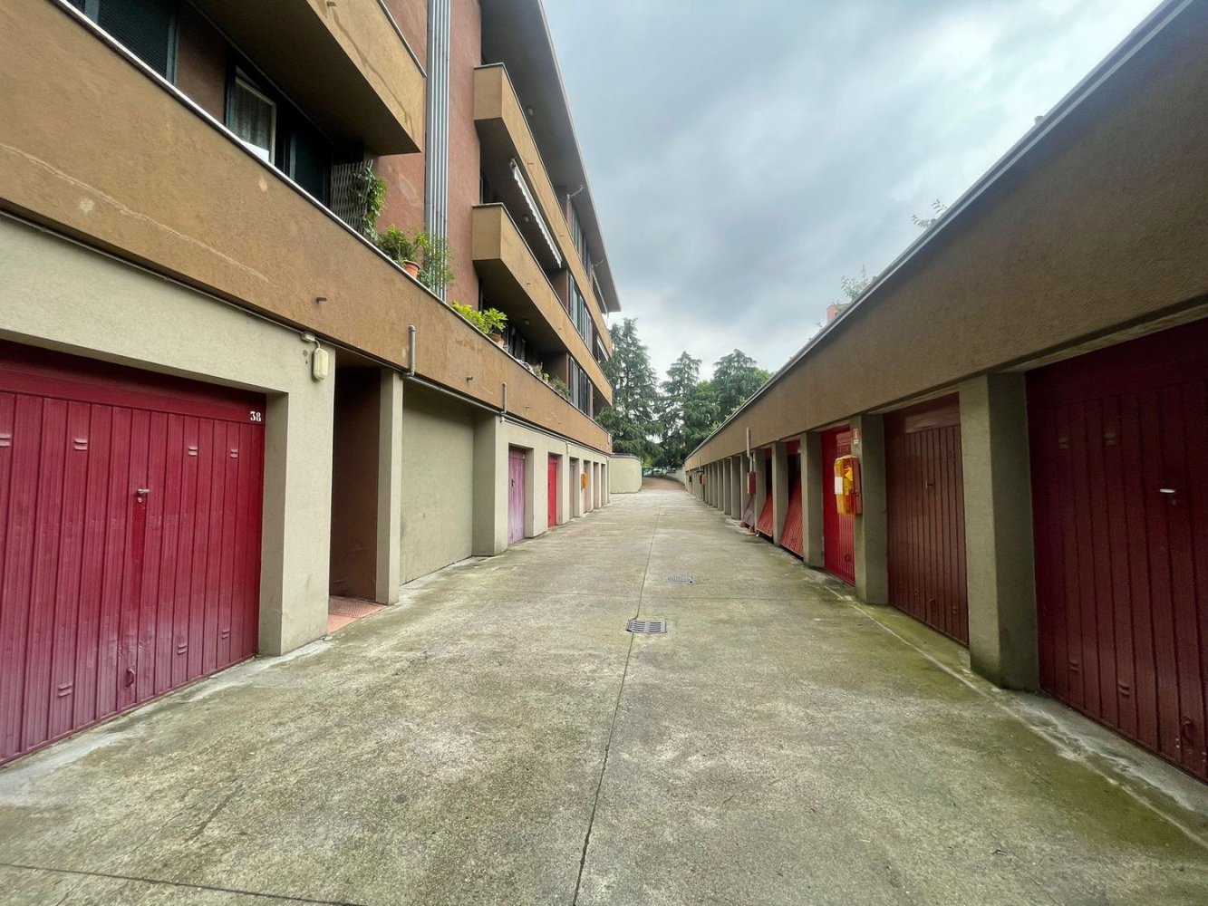 Гараж 15м² в Буччинаско, Италия № 206787