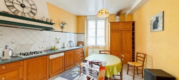 6 bedrooms House in Pierry, France No. 315752 5