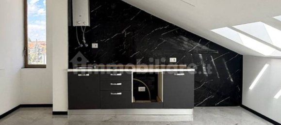 1 Schlafzimmer Wohnung in Limbiate, Italy, Nr. 374999 2