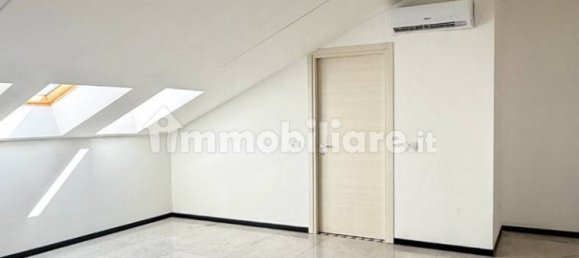 1 Schlafzimmer Wohnung in Limbiate, Italy, Nr. 374999 5