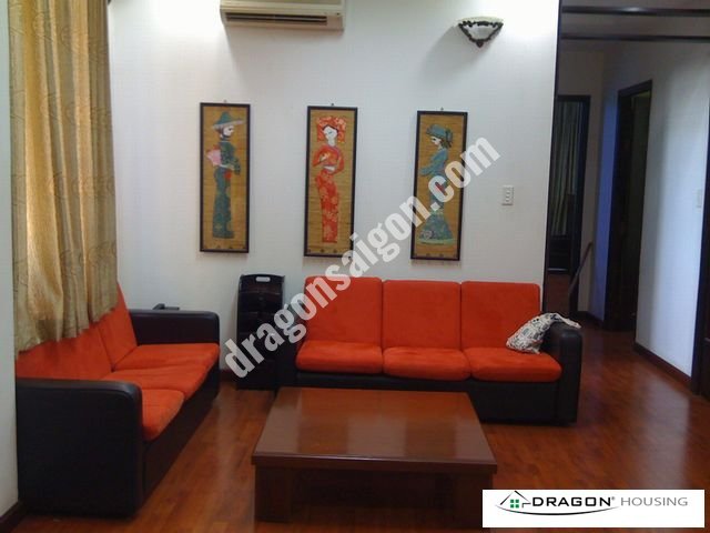 92m² Apartment in District 3, Vietnam No. 11337