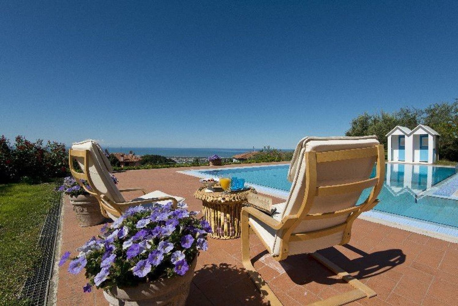 5 rooms Villa in Massarosa, Italy No. 165746