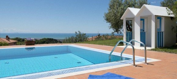 5 rooms Villa in Massarosa, Italy No. 165746 3