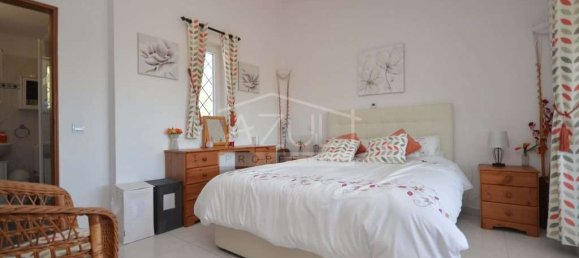 3 Schlafzimmer Villa in Loule, Portugal, Nr. 145552 8