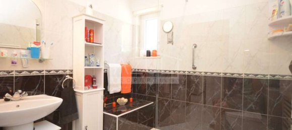 3 Schlafzimmer Villa in Loule, Portugal, Nr. 145552 16