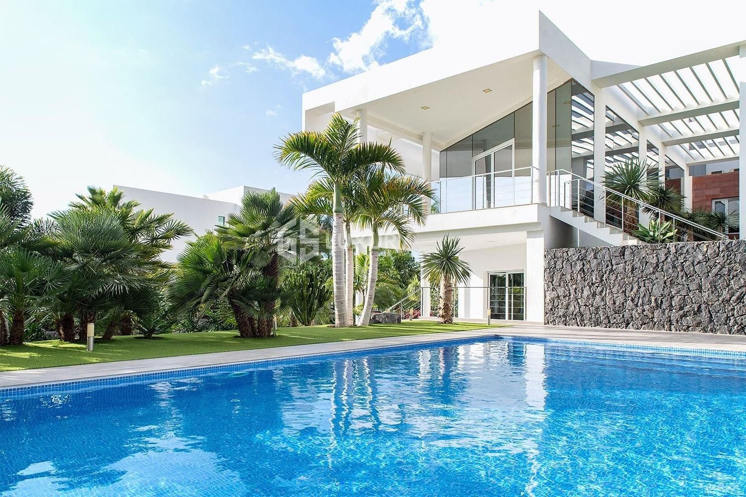 Villa T6 em Adeje, Spain N.º 145098