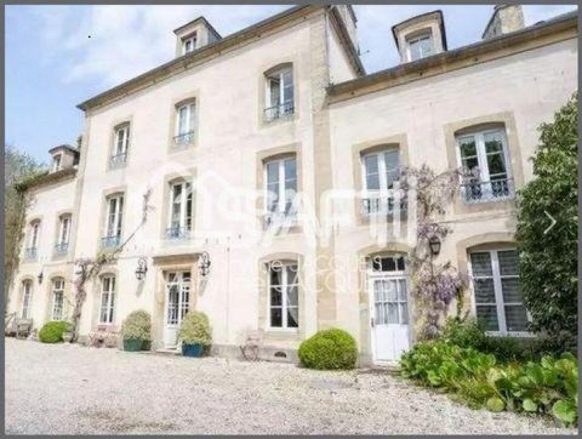 Casa de 13 dormitorios en Caen, France No. 27007