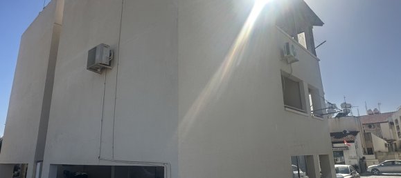 8 dormitorios propiedad comercial en venta en Pervolia, Larnaka, Cyprus № 26148 9