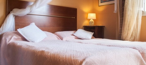 4 bedrooms Villa in Corfu, Greece No. 1321 10