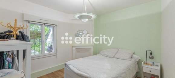 Adosado de 3 dormitorios en Tours, France No. 255777 10