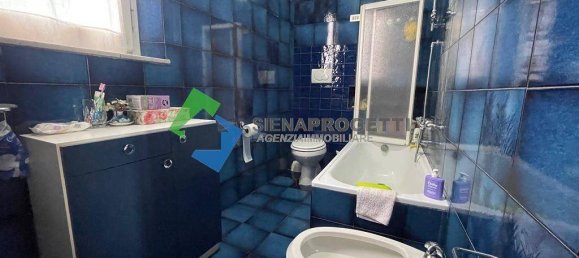 Apartamento de 2 dormitorios en Siena, Italy No. 45099 38