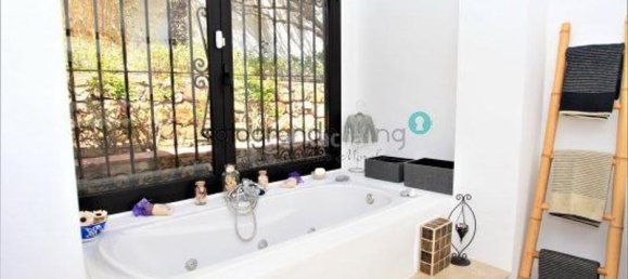 Вилла с 4 спальнями в Чуллера, Испания № 85823 11