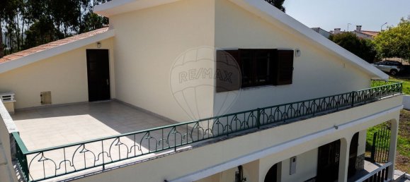 2 bedrooms House in Caldas da Rainha, Portugal No. 29728 32