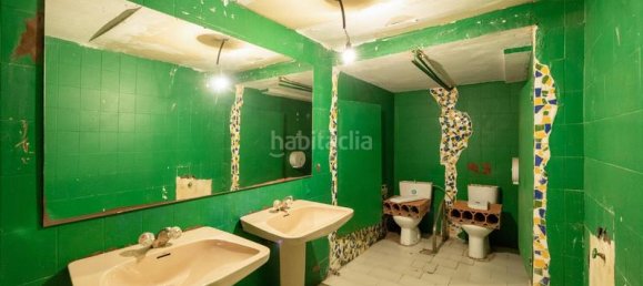 Коммерческая недвижимость 224м² в Гранада, Испания № 180735 20