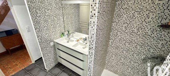 3 bedrooms House in Orange, France No. 305108 19