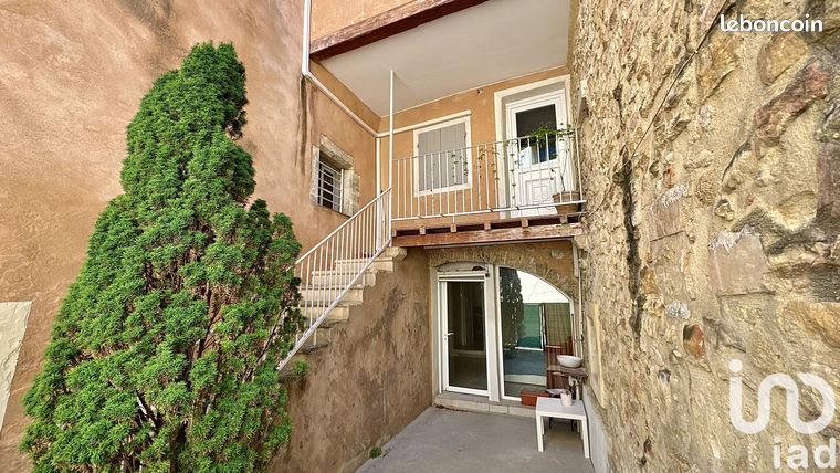 3 bedrooms House in Orange, France No. 305108