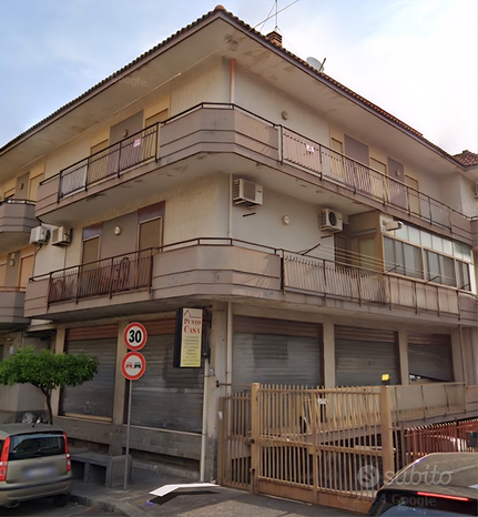 5-Zimmer Wohnung in Aci Catena, Italy, Nr. 258317