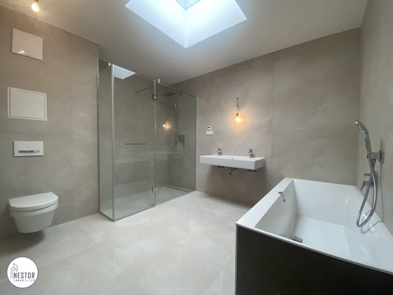 3غرفة شقة في Vienna, Austria رقم 204091