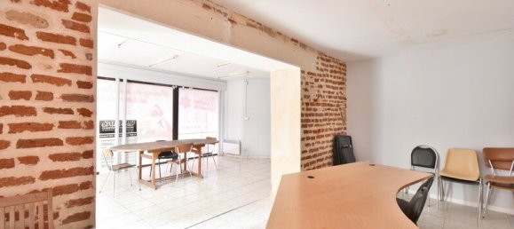 2 Schlafzimmer Gebäude in Villeneuve-sur-Lot, France, Nr. 276650 8