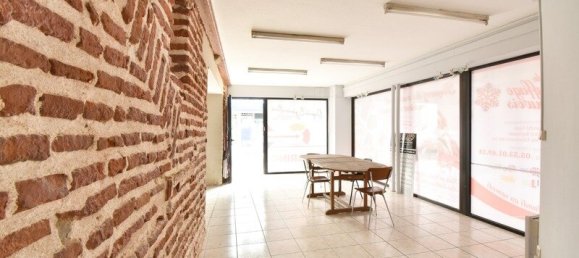 2 Schlafzimmer Gebäude in Villeneuve-sur-Lot, France, Nr. 276650 3