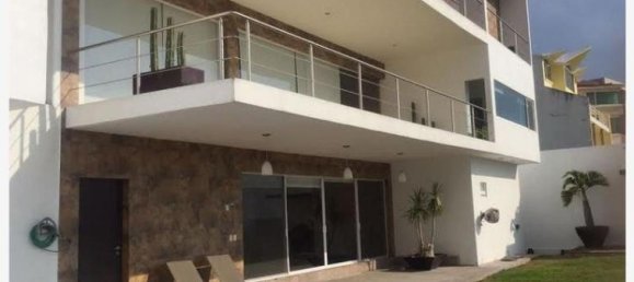 Casa de 4 dormitorios en Querétaro, Mexico No. 188110 2