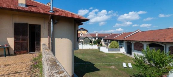 5 bedrooms Villa in Caselle Torinese, Italy No. 336643 32