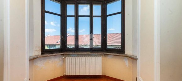 5 bedrooms Villa in Caselle Torinese, Italy No. 336643 26