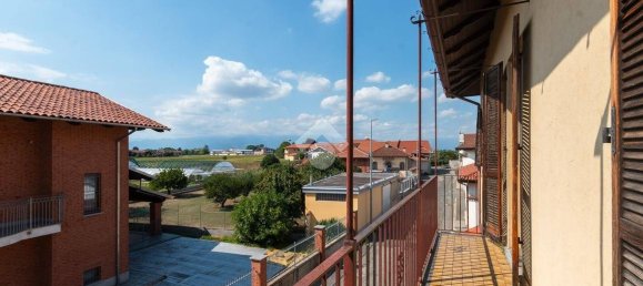 5 bedrooms Villa in Caselle Torinese, Italy No. 336643 3
