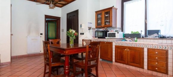 5 bedrooms Villa in Caselle Torinese, Italy No. 336643 16